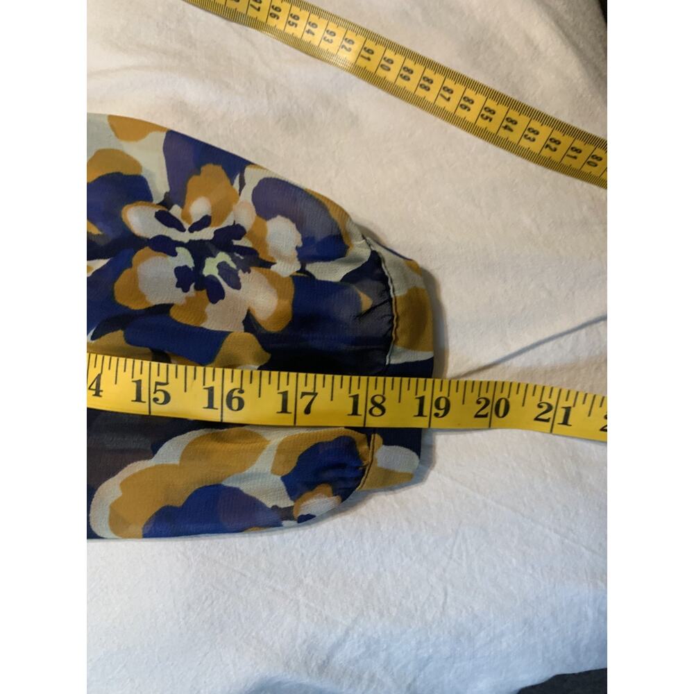 Cabi Lydia Sheer Chiffon 3/4 Sleeve Blouse Top Medium Blue Yellow Floral Office - Picture 7 of 12